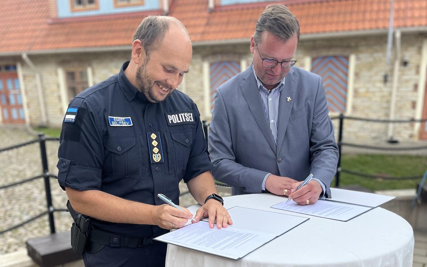PPA peadirektor Egert Belitšev ja SA Virumaa Muuseumid juht Viljar Vissel.
