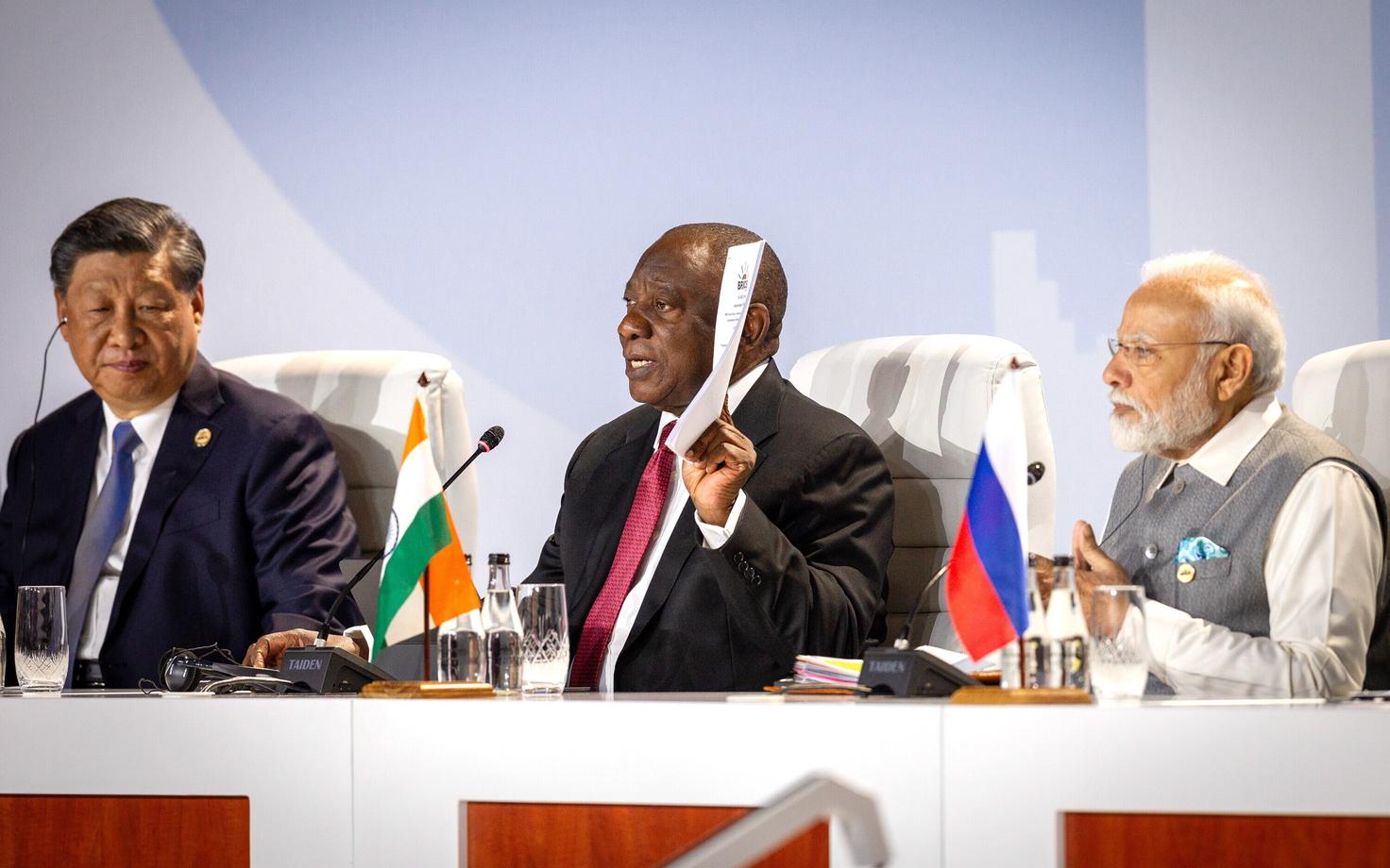 Xi Jinping, Cyril Ramaphosa ja Narendra Modi