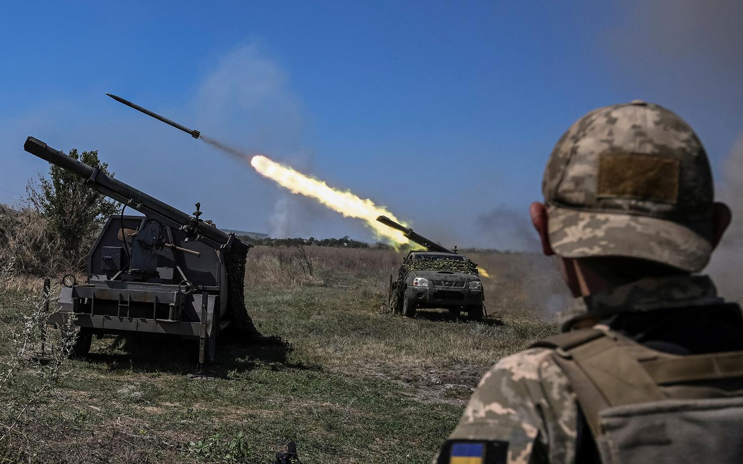 Ukraina sõjaväelased tulistamas Vene vägesid Zaporižžja oblastis.