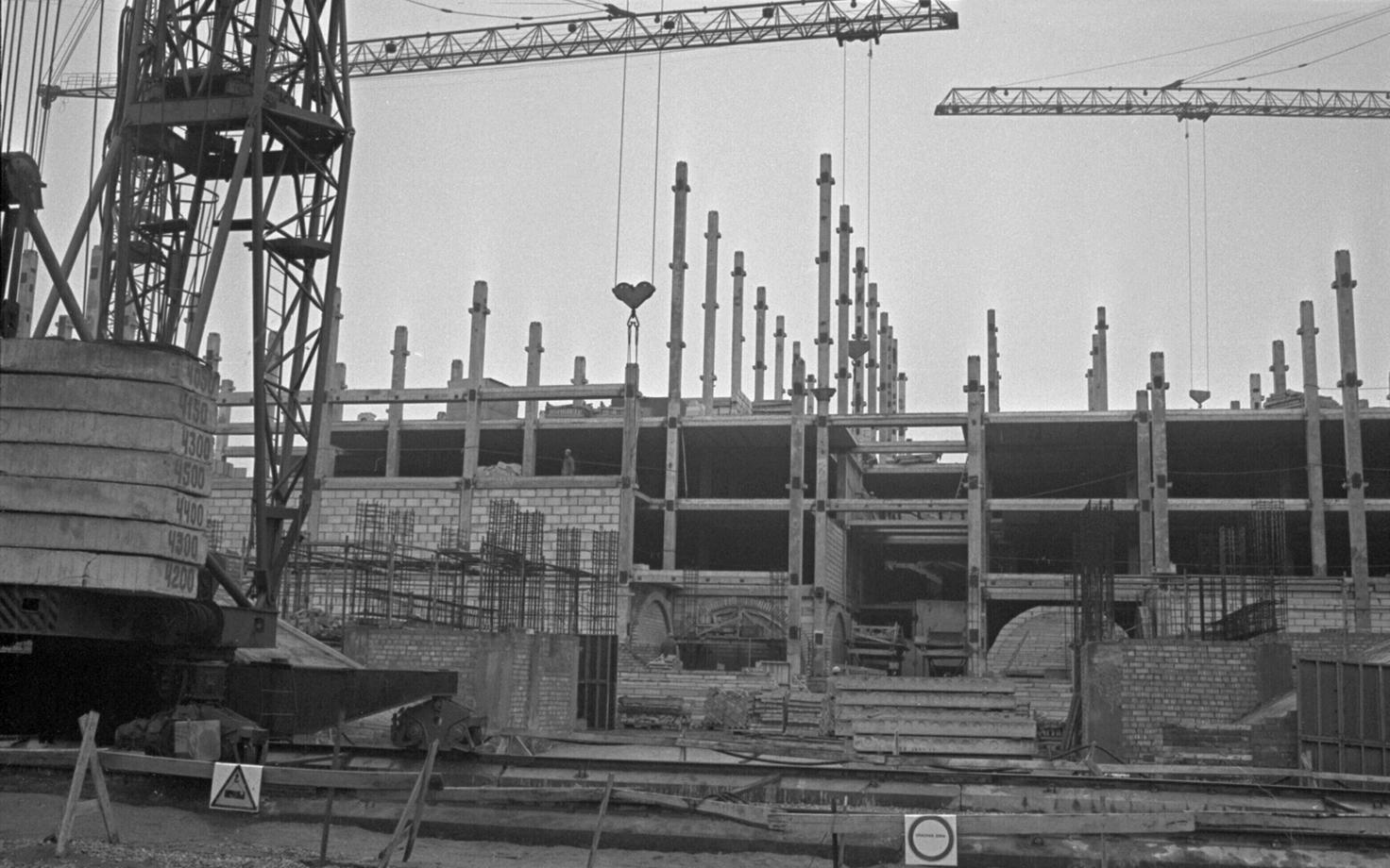 Rahvusraamatukogu ehitus 1987. aastal