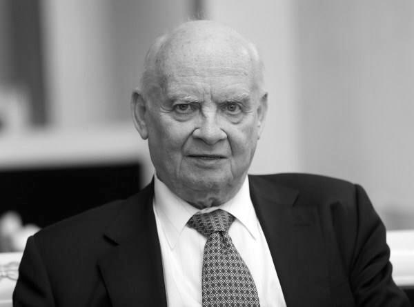 Николай Добронравов