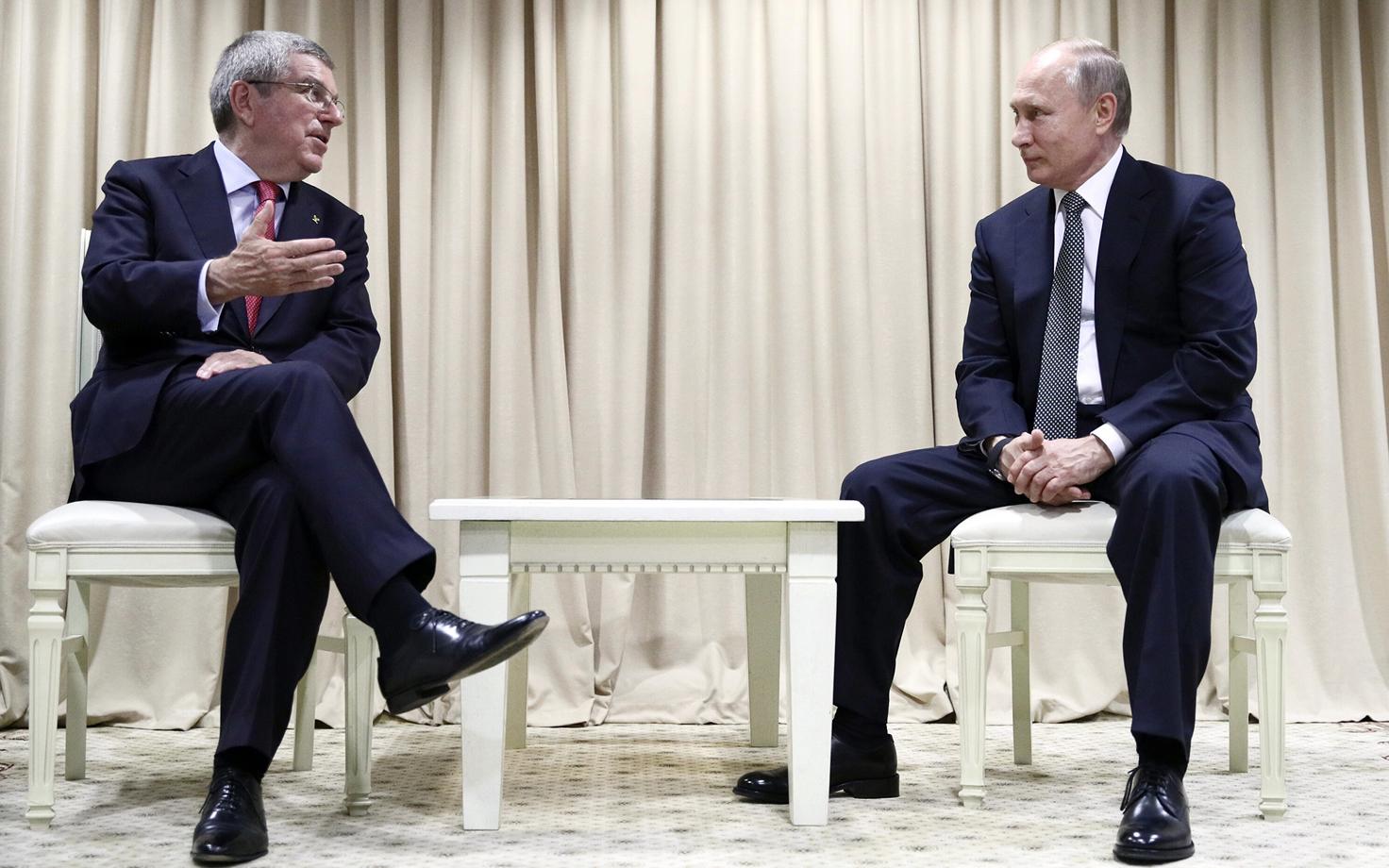 Rahvusvahelise Olümpiakomitee president Thomas Bach ja Venemaa riigipea Vladimir Putin
