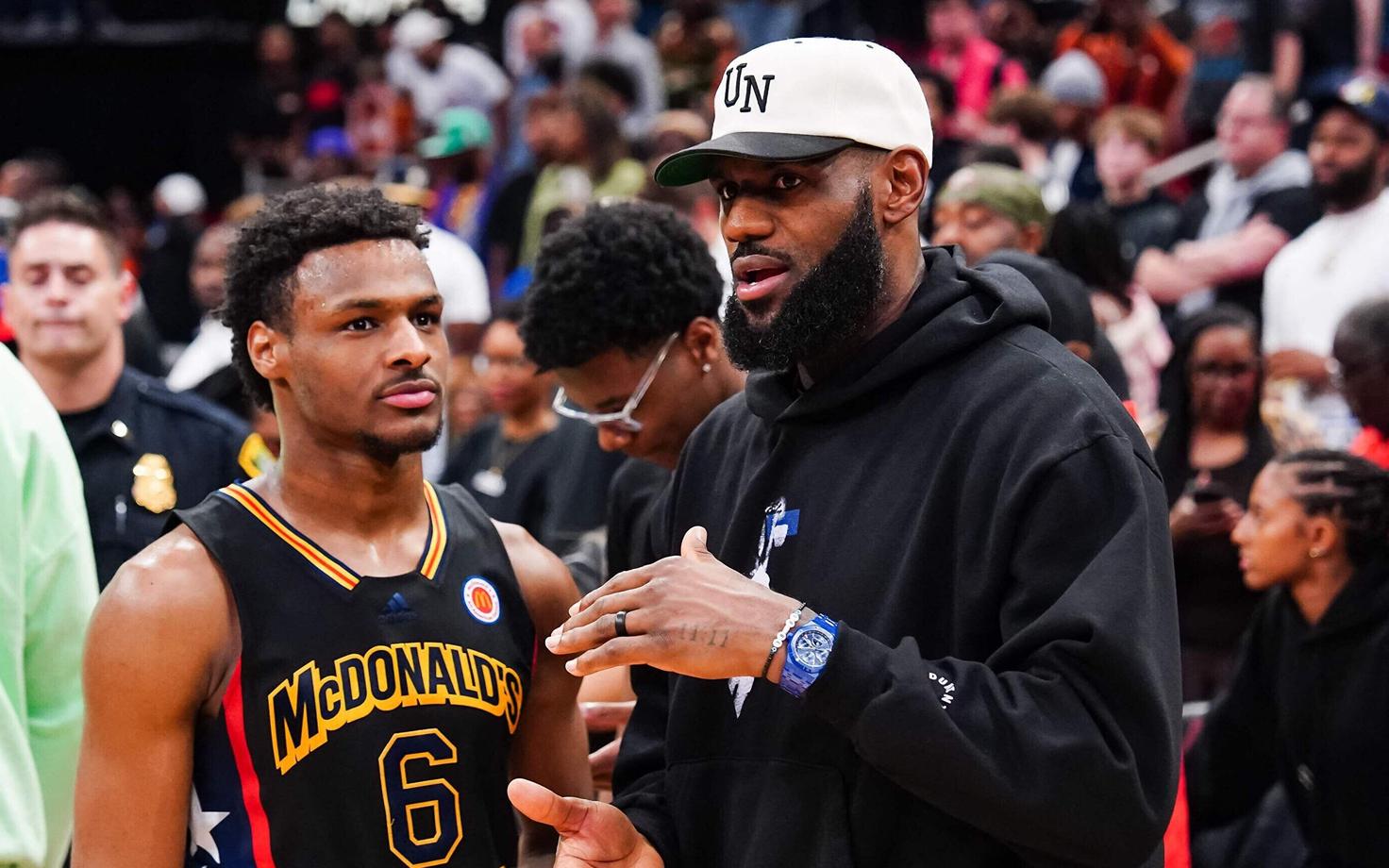 Bronny ja LeBron James tänavu märtsis