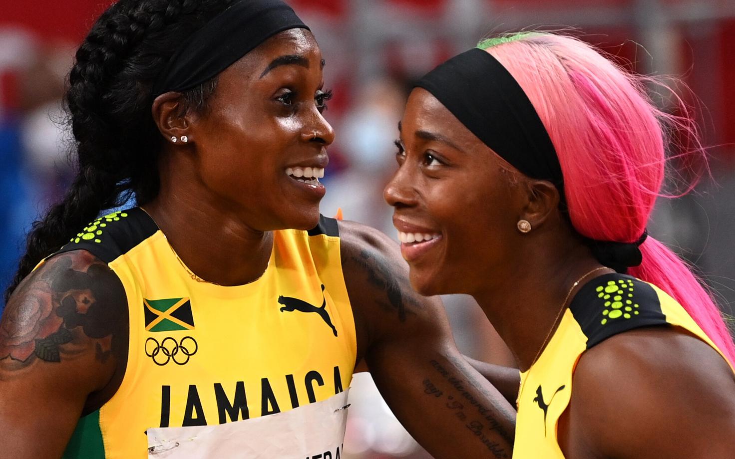 Elaine Thompson-Herah (vasakul) ja Shelly-Ann Fraser-Pryce
