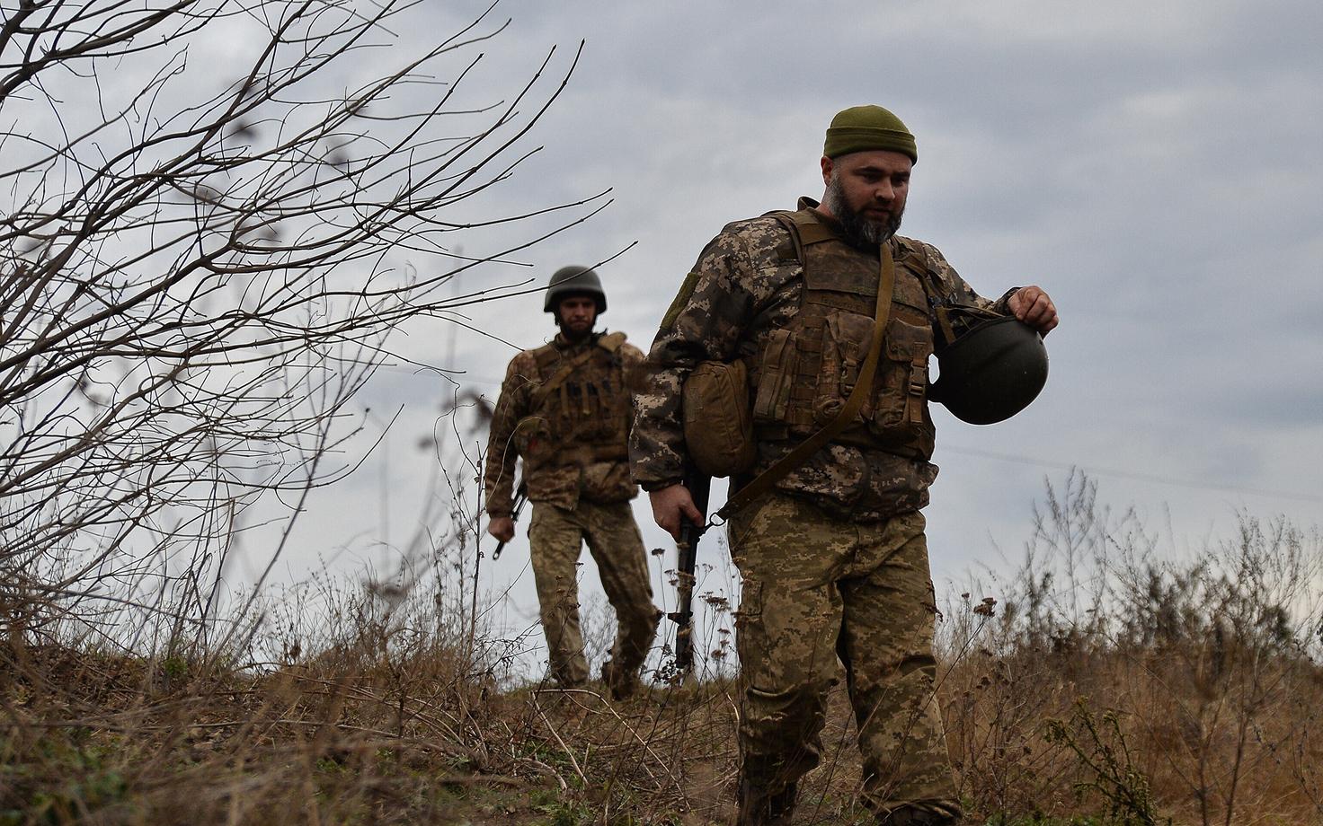 Idarindel võitlevad Ukraina sõjaväelased