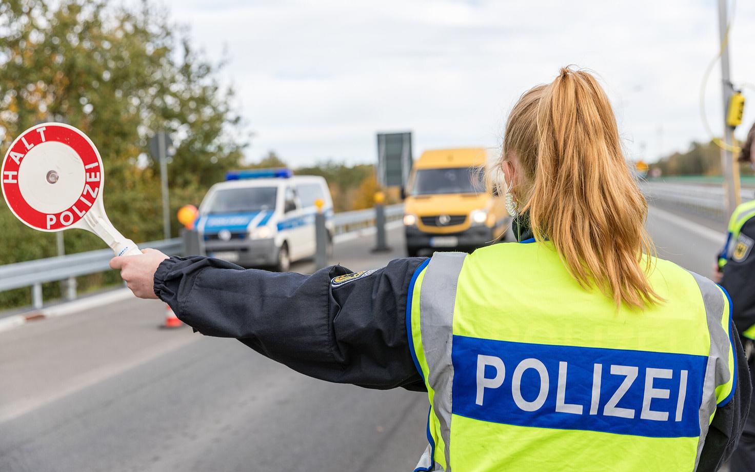 Piirikontroll Saksa ja Poola piiril