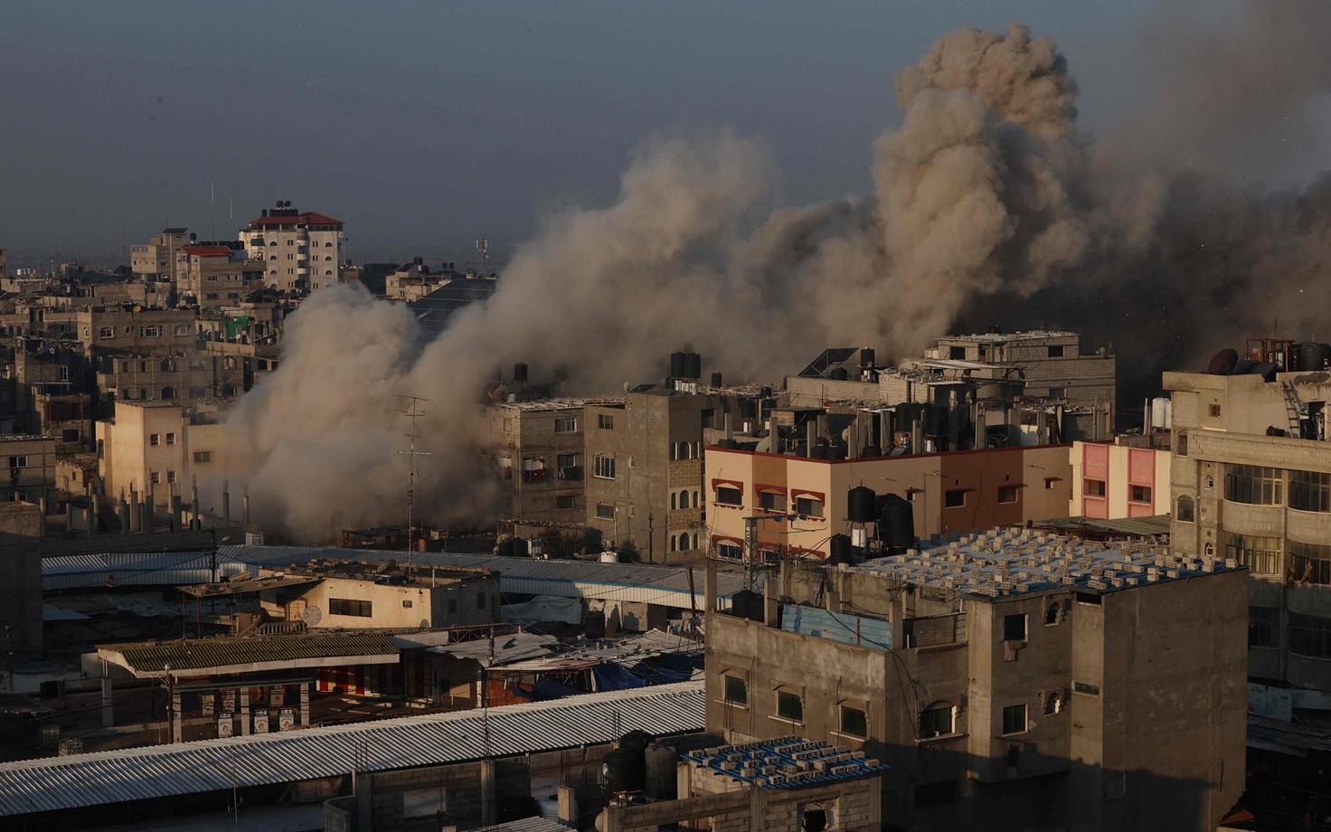 Iisrael alustas taas Gaza pommitamist