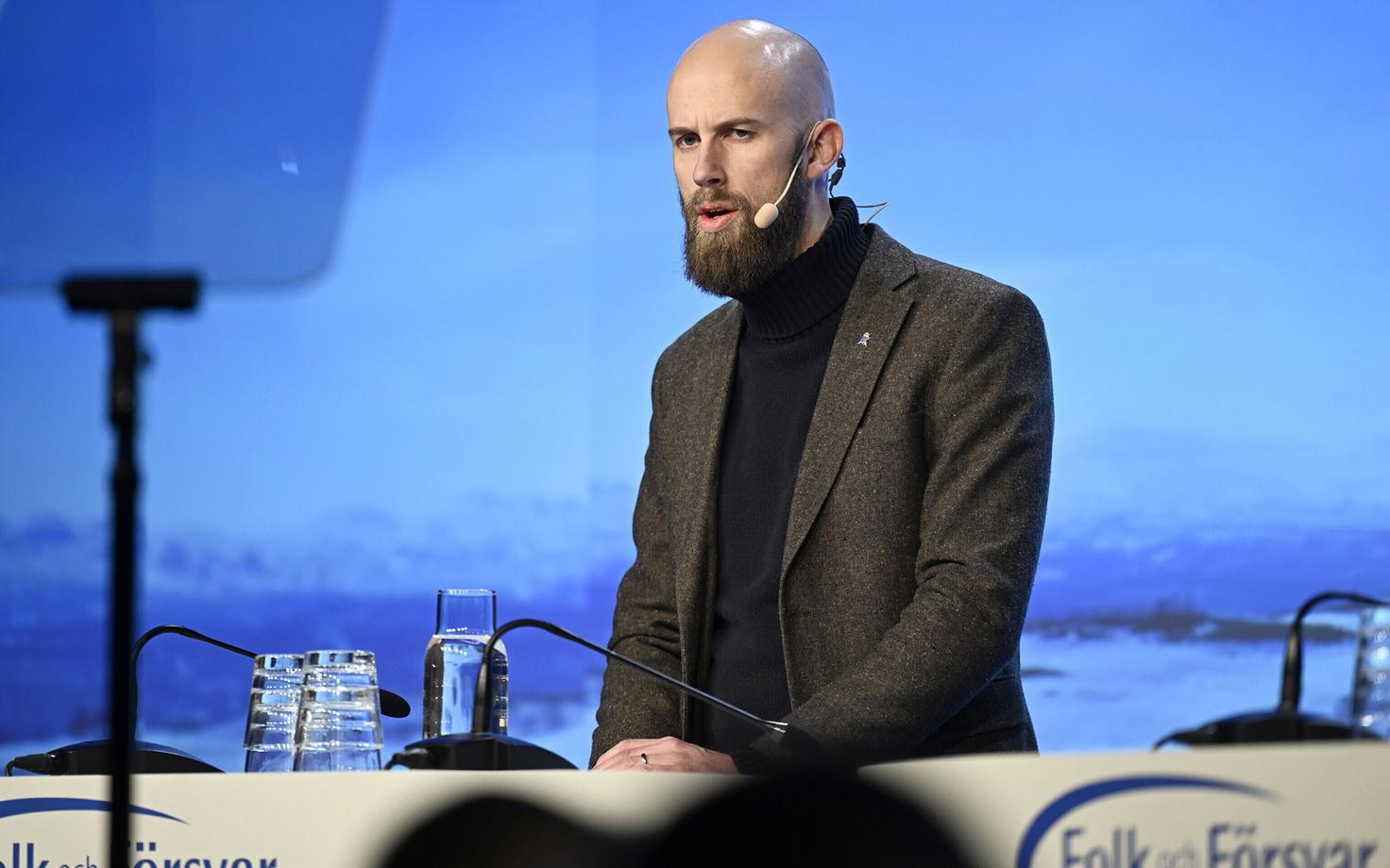Rootsi tsiviilkaitseminister Carl-Oskar Bohlin Säleni julgeolekukonverentsil kõnet pidamas.