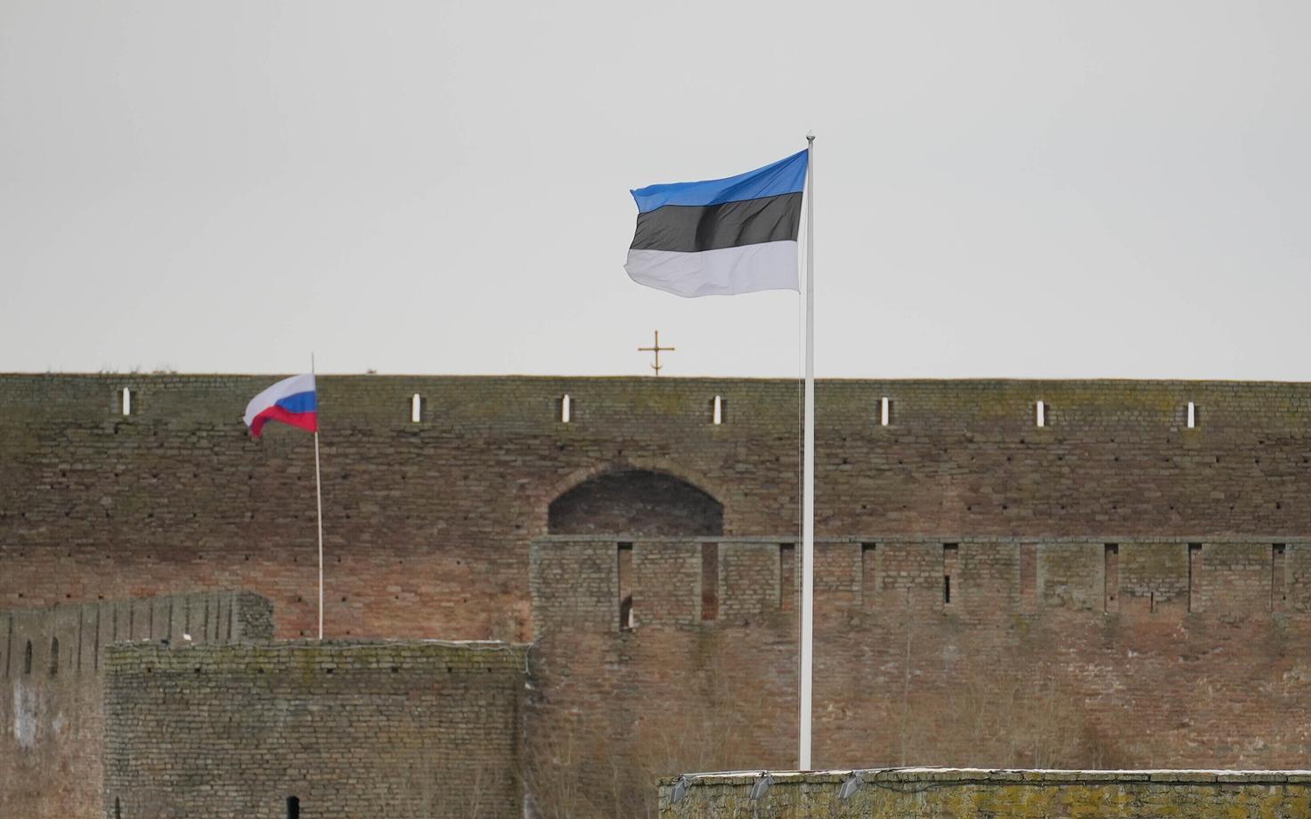 Эстонско-российская граница.