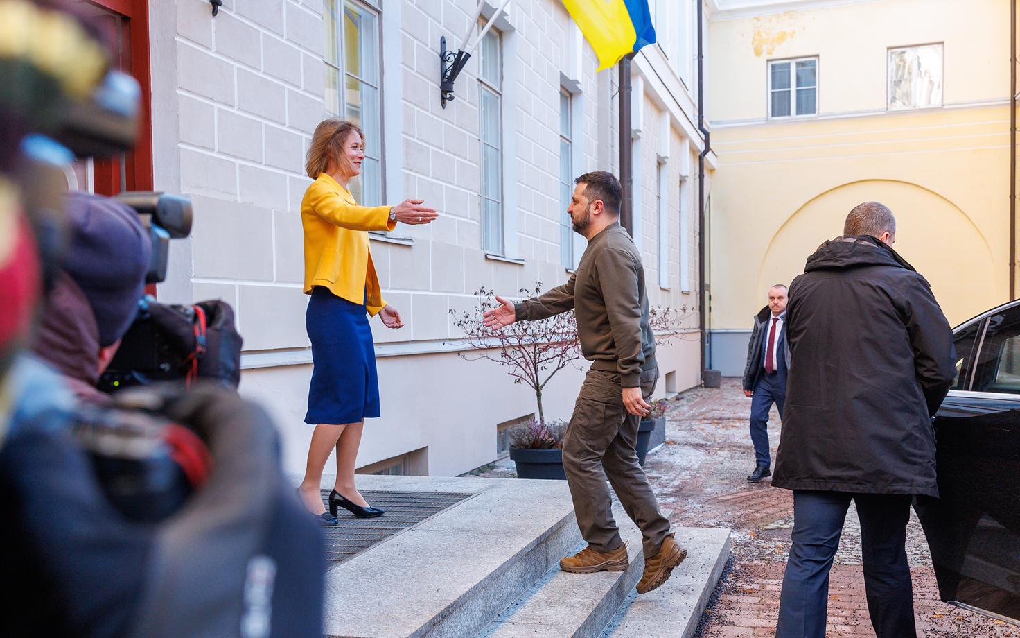 Peaminister Kaja Kallas tervitamas jaanuaris Tallinnas käinud Ukraina presidenti Volodõmõr Zelenskit.