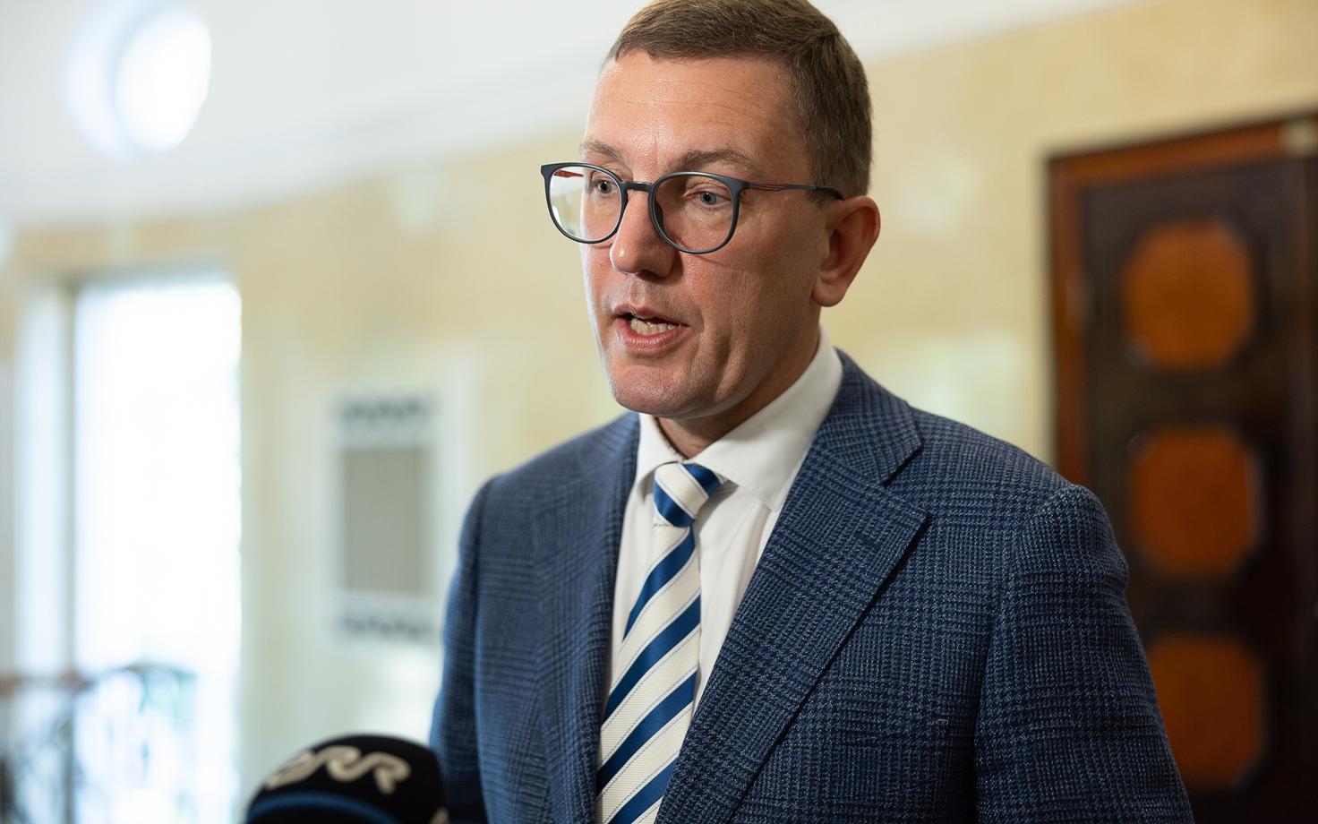 Кристен Михал.