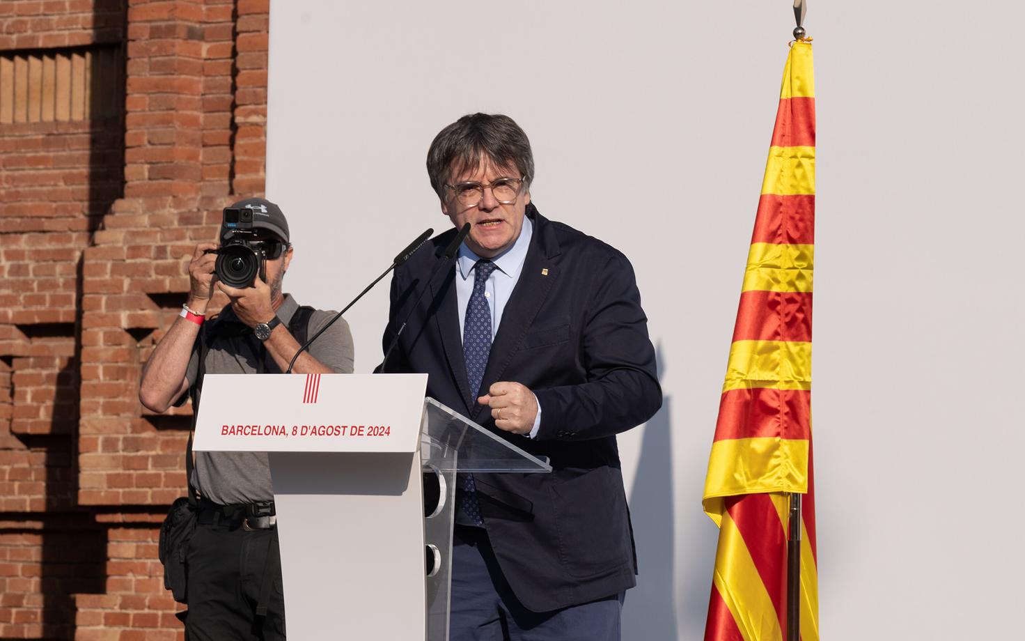 Carles Puigdemont naasis kodumaale