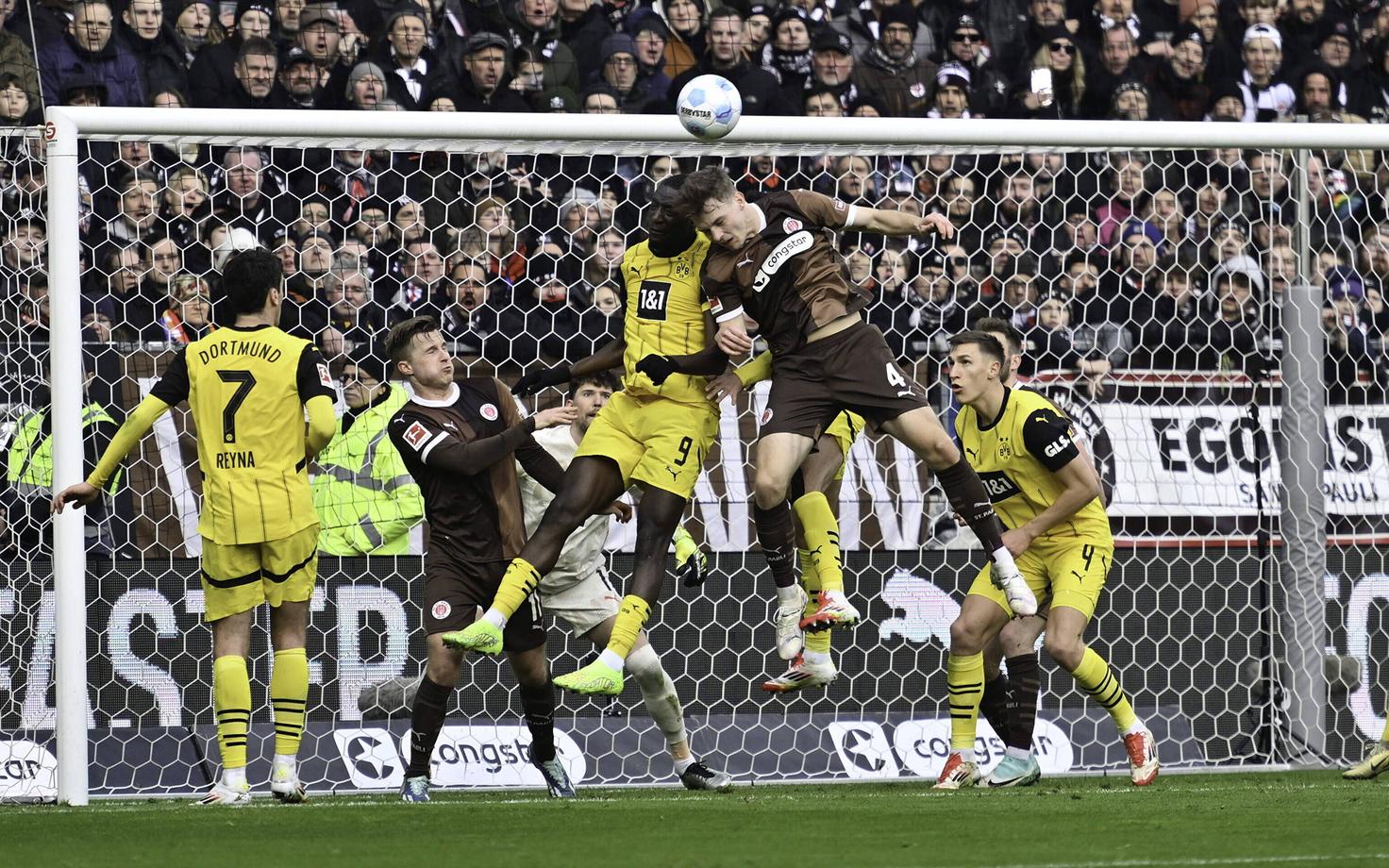 St. Pauli - Dortmundi Borussia