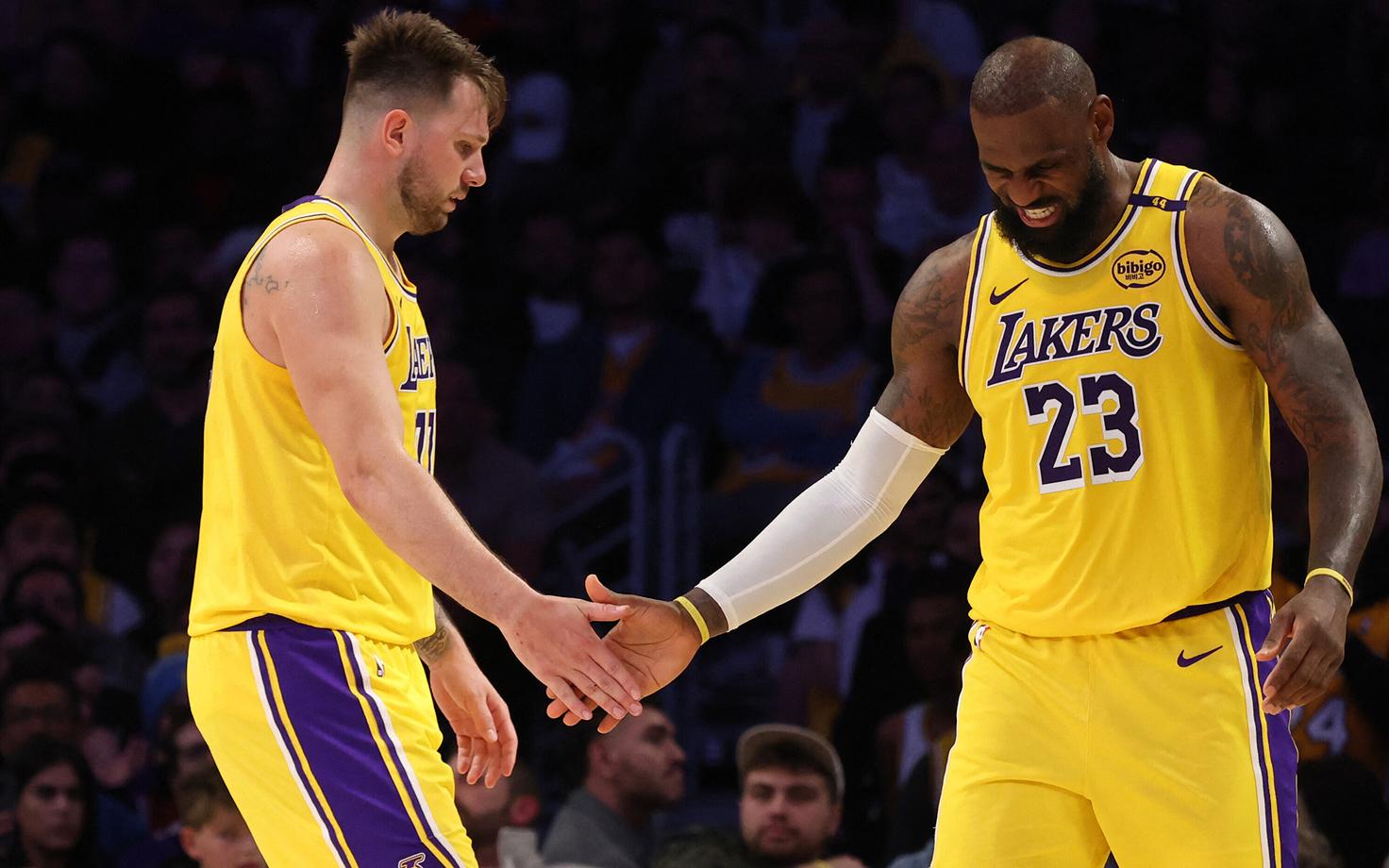 Luka Doncic ja LeBron James