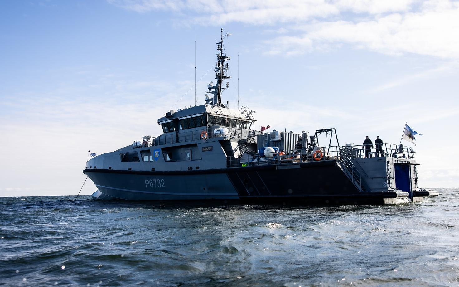 The EML Raju (P6732), an Estonian Navy patrol vessel.