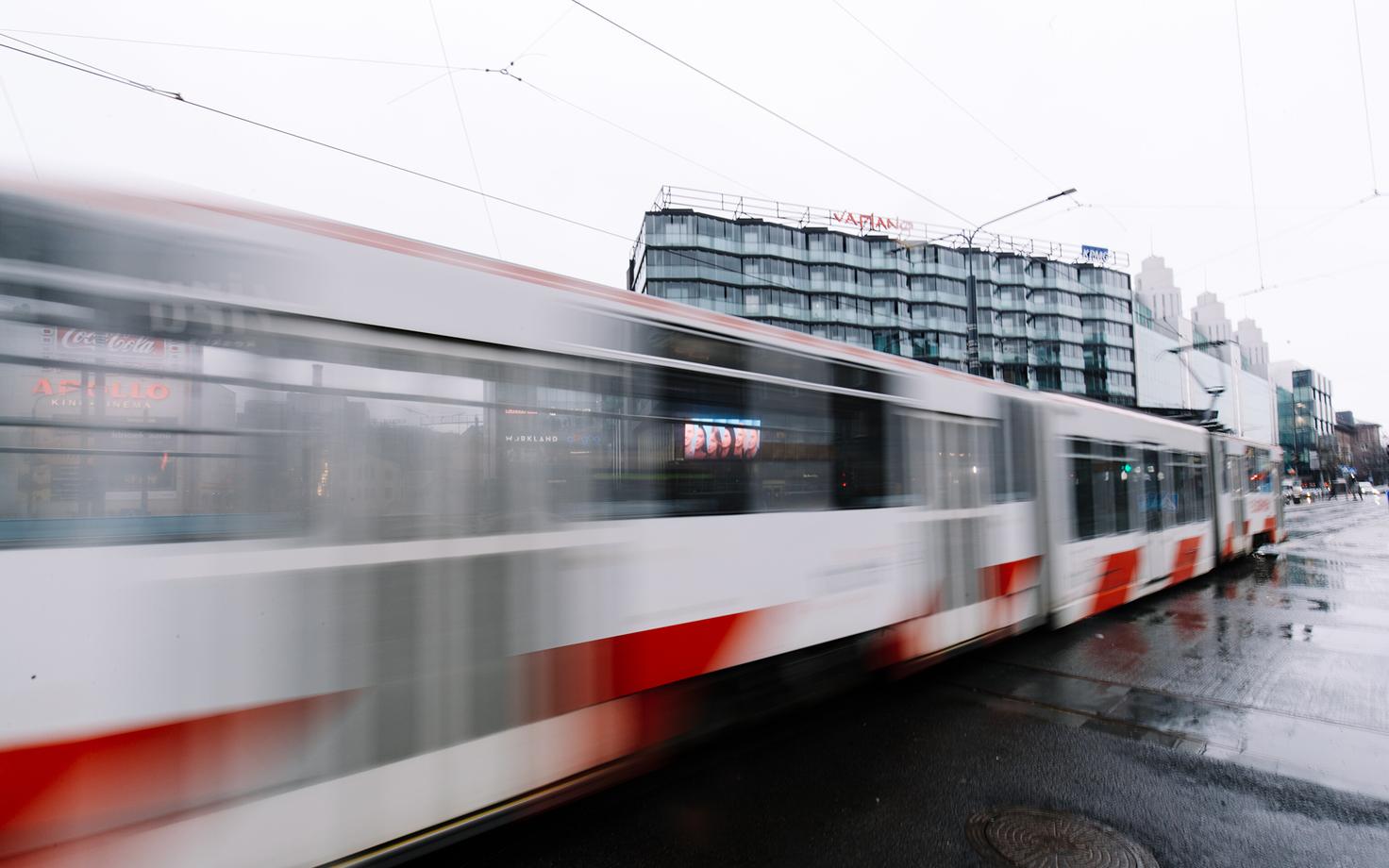 Tramm.