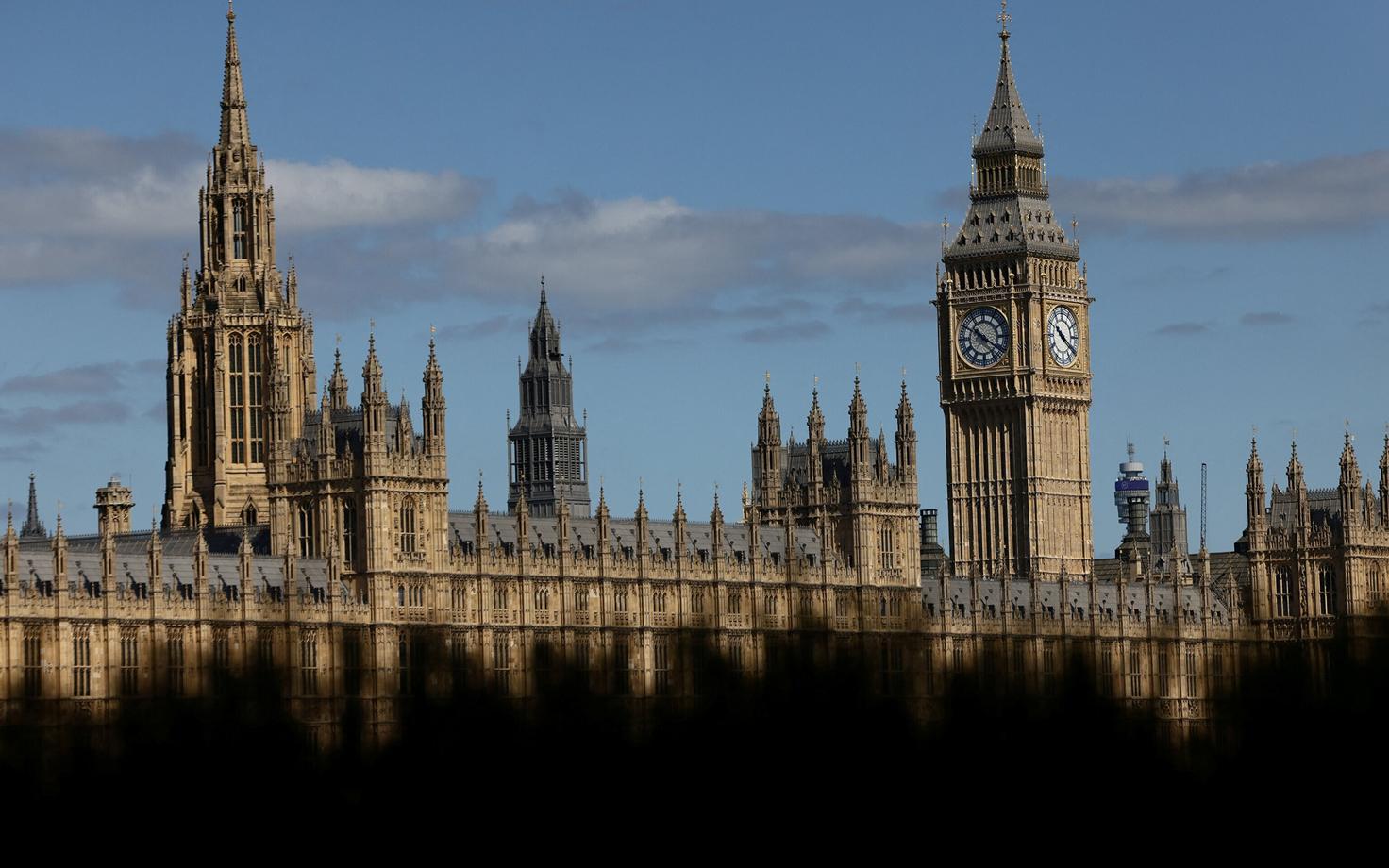 Здание британского парламента.