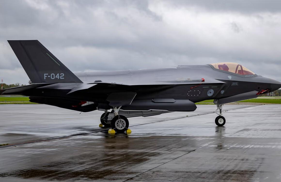Истребитель F-35.