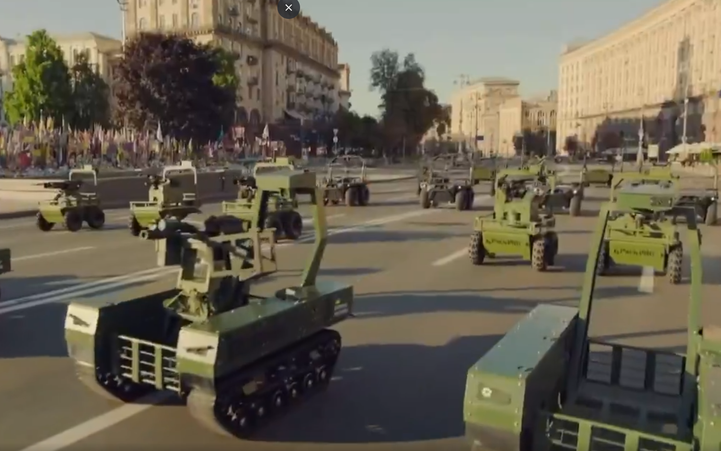 Ukraina relvajõudude maismaadroonid paraadil Kiievis.
