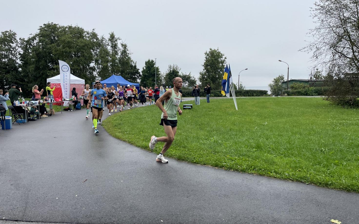 Eesti 100 kilomeetri ultrajooksu meistrid selguvad Sillamäe terviserajal.