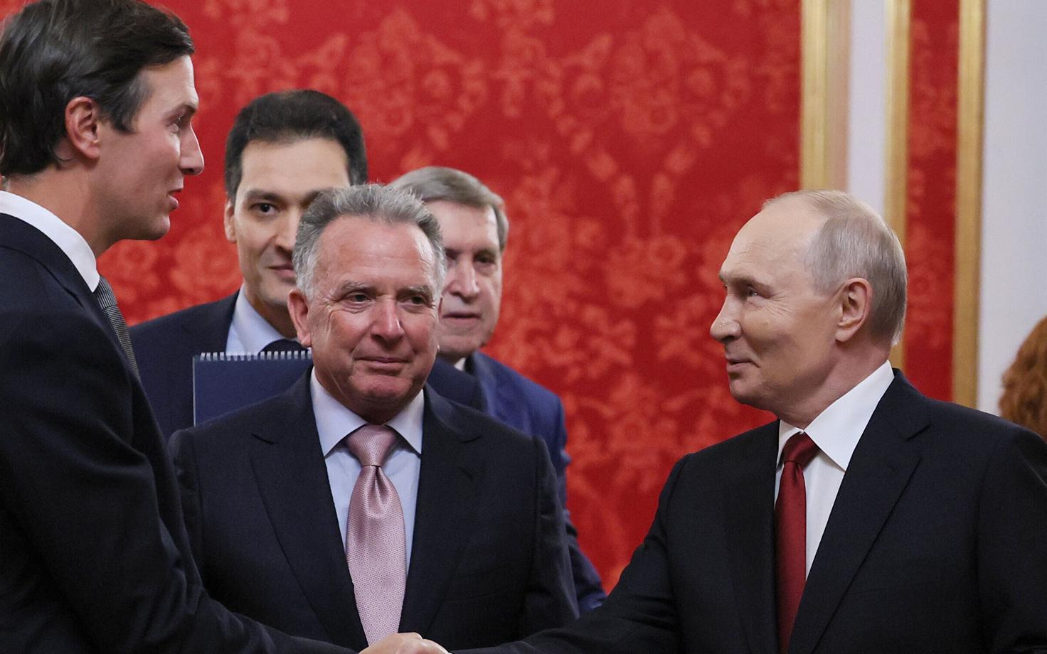 Джаред Кушнер, Стив Уиткофф и Владимир Путин.