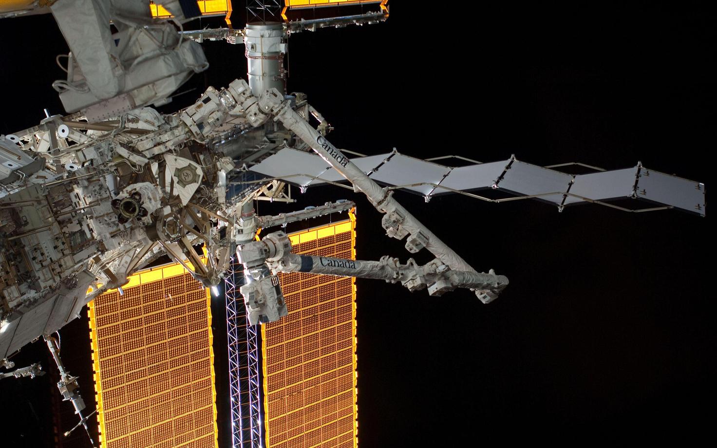 Satelliit kosmoses