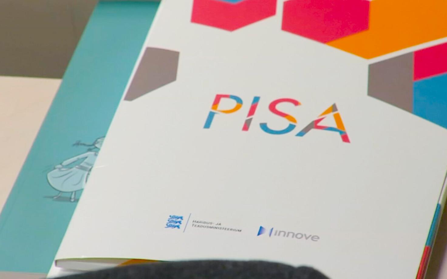 The OECD organizes PISA tests every three years to assess the knowledge and skills of 15‑year‑old young people.