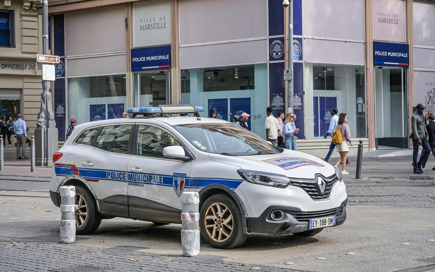 Vahemere ääres Marseille’s asuv politseijaoskond