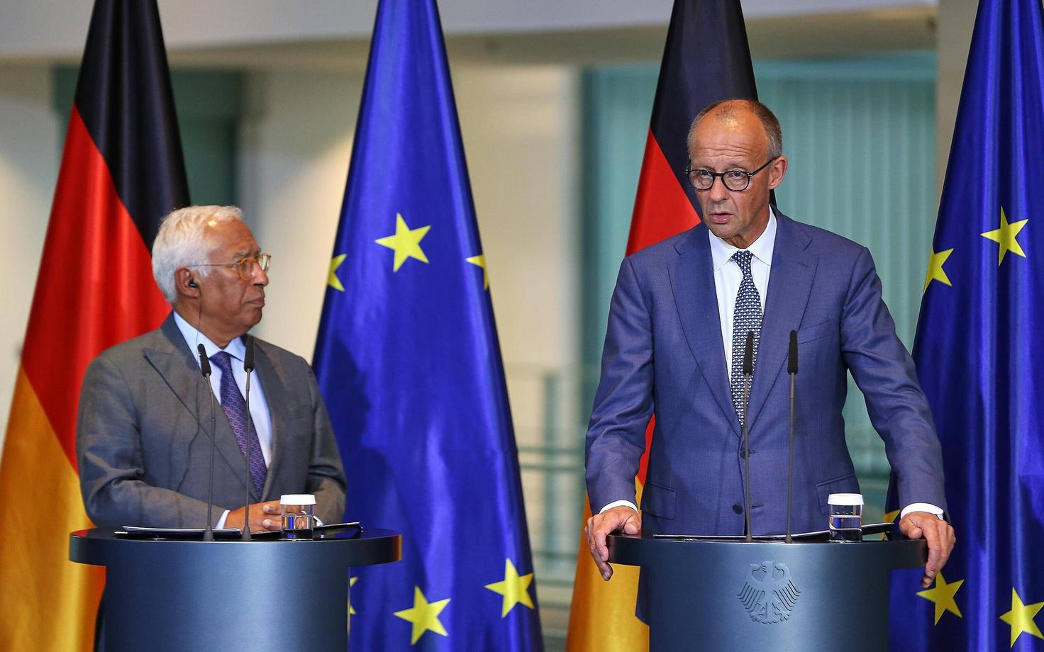 Euroopa Ülemkogu alaline eesistuja Antonio Costa ja Saksa kantsler Friedrich Merz ühisel pressikonverentsil Berliinis.