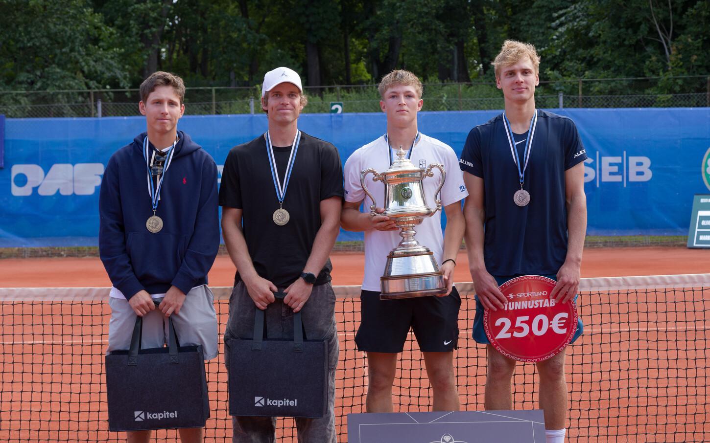 Vasakult: Denis Maijorov, Kristjan Tamm, Markus Mölder ja Oliver Ojakäär.