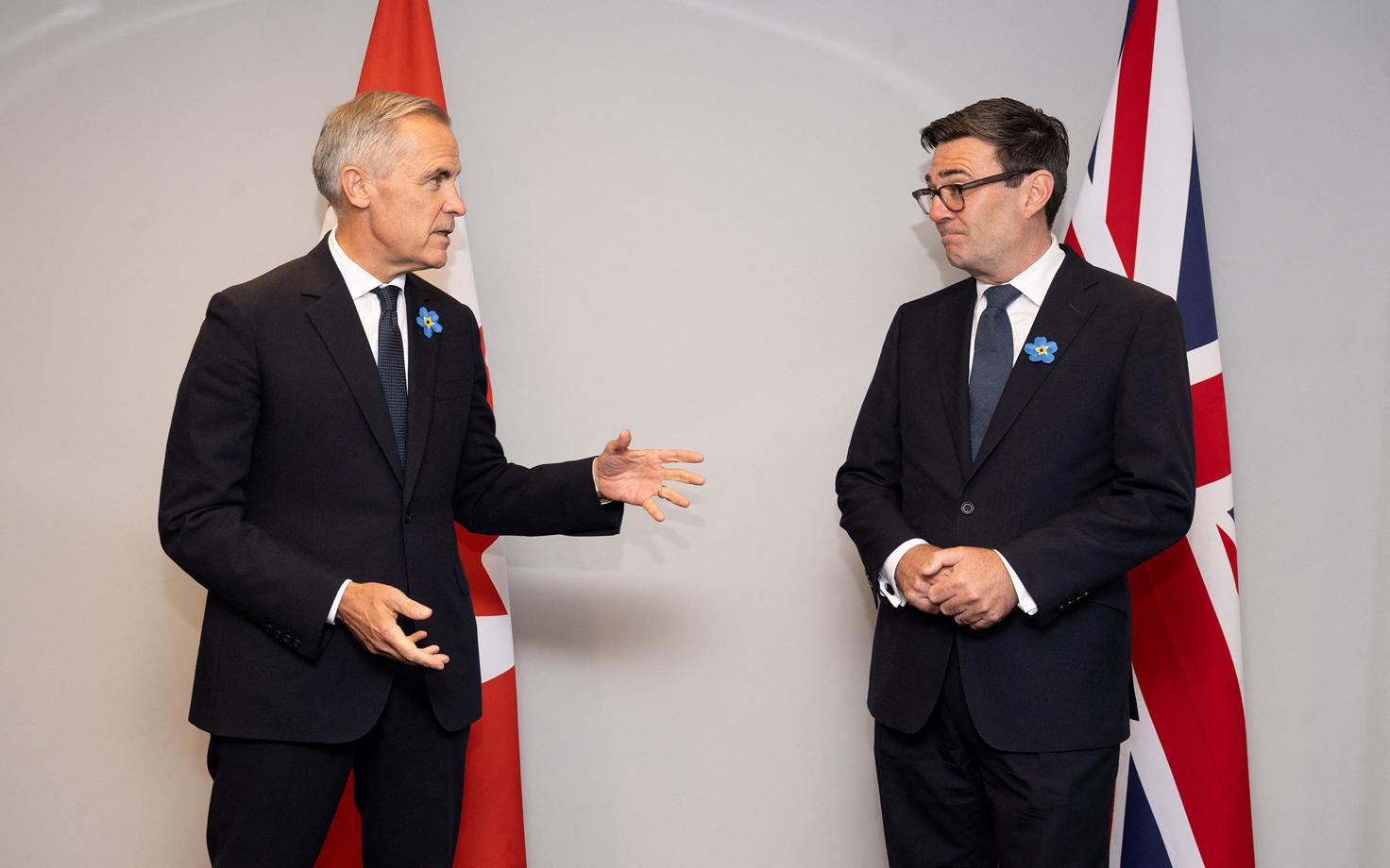 Kanada peaminister Mark Carney ja Ühendkuningriigi peaminister Andy Burnham (paremal).