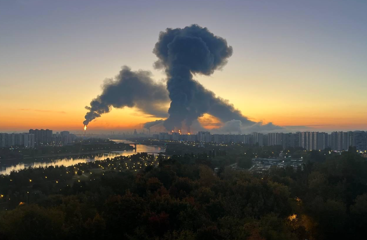 Пожар на НПЗ в Капотне.