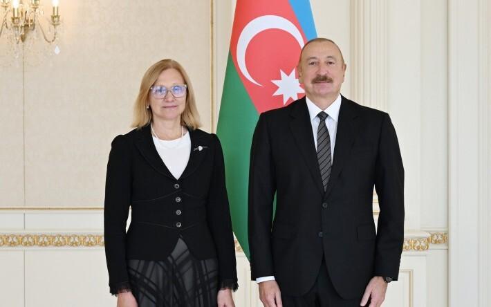 Ambassador Tiina Nirk and President Ilham Aliyev.