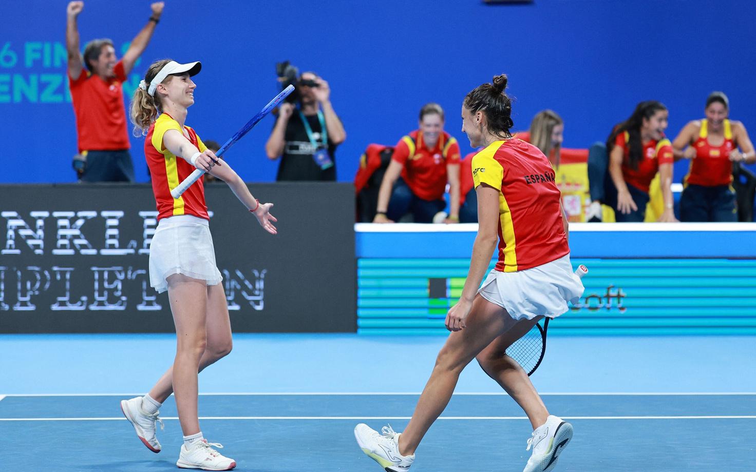 Cristina Bucsa ja Sara Sorribes Tormo