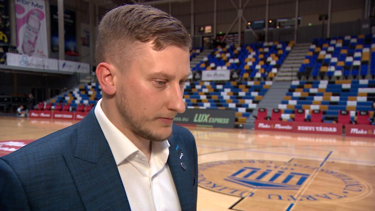 Brett Nõmm.