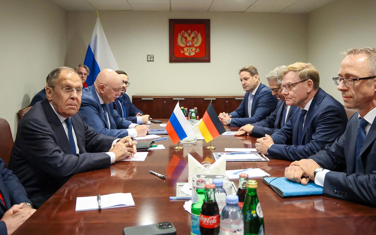 Venemaa ja Saksa (paremal) delegatsiooni kohtumine ÜRO-s.