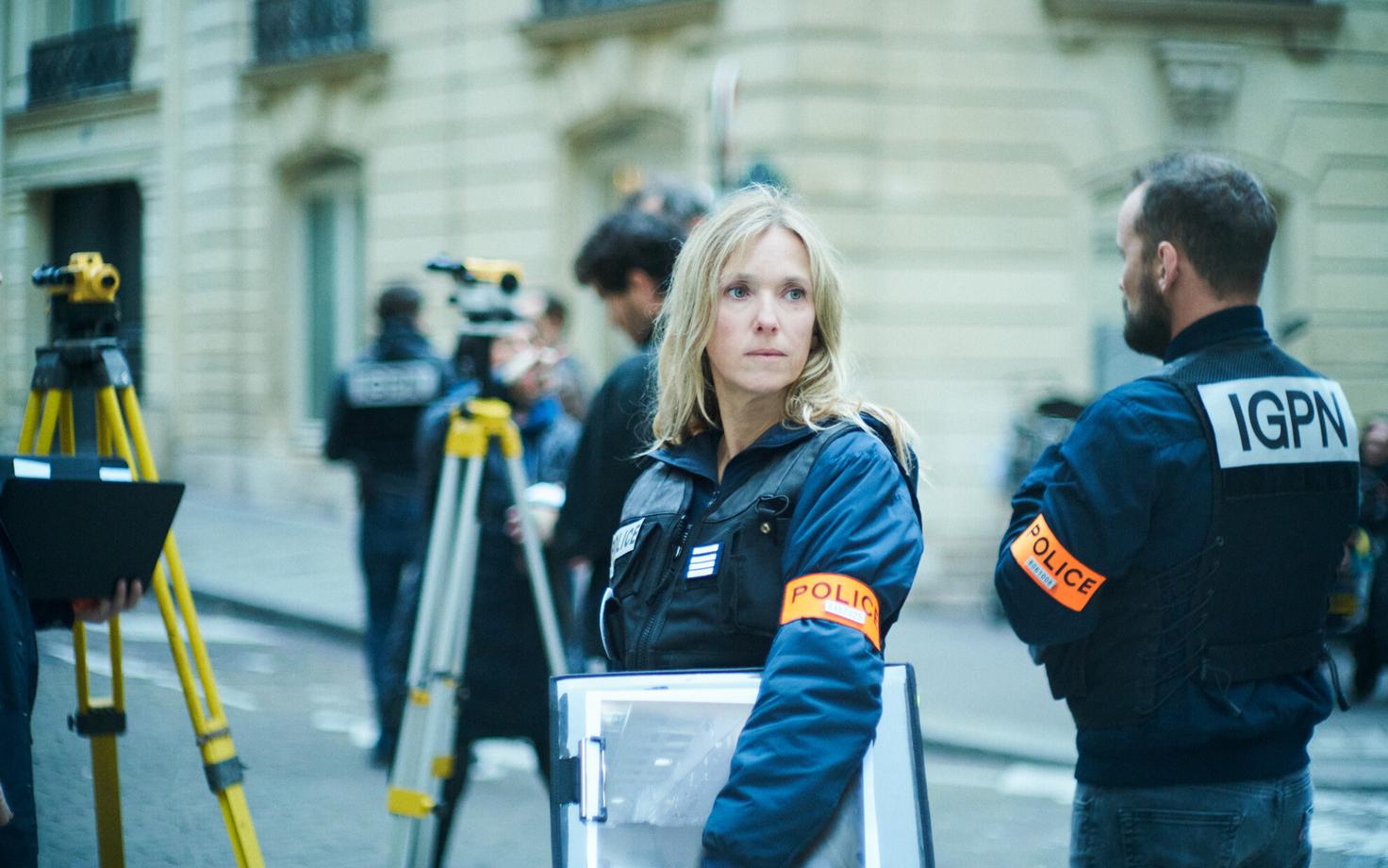 Léa Drucker sisejuurdluse uurija Stéphanie Bertrandina filmis „Juhtum 137“.