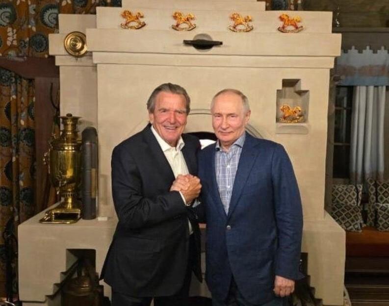 Gerhard Schröder ja Vladimir Putin
