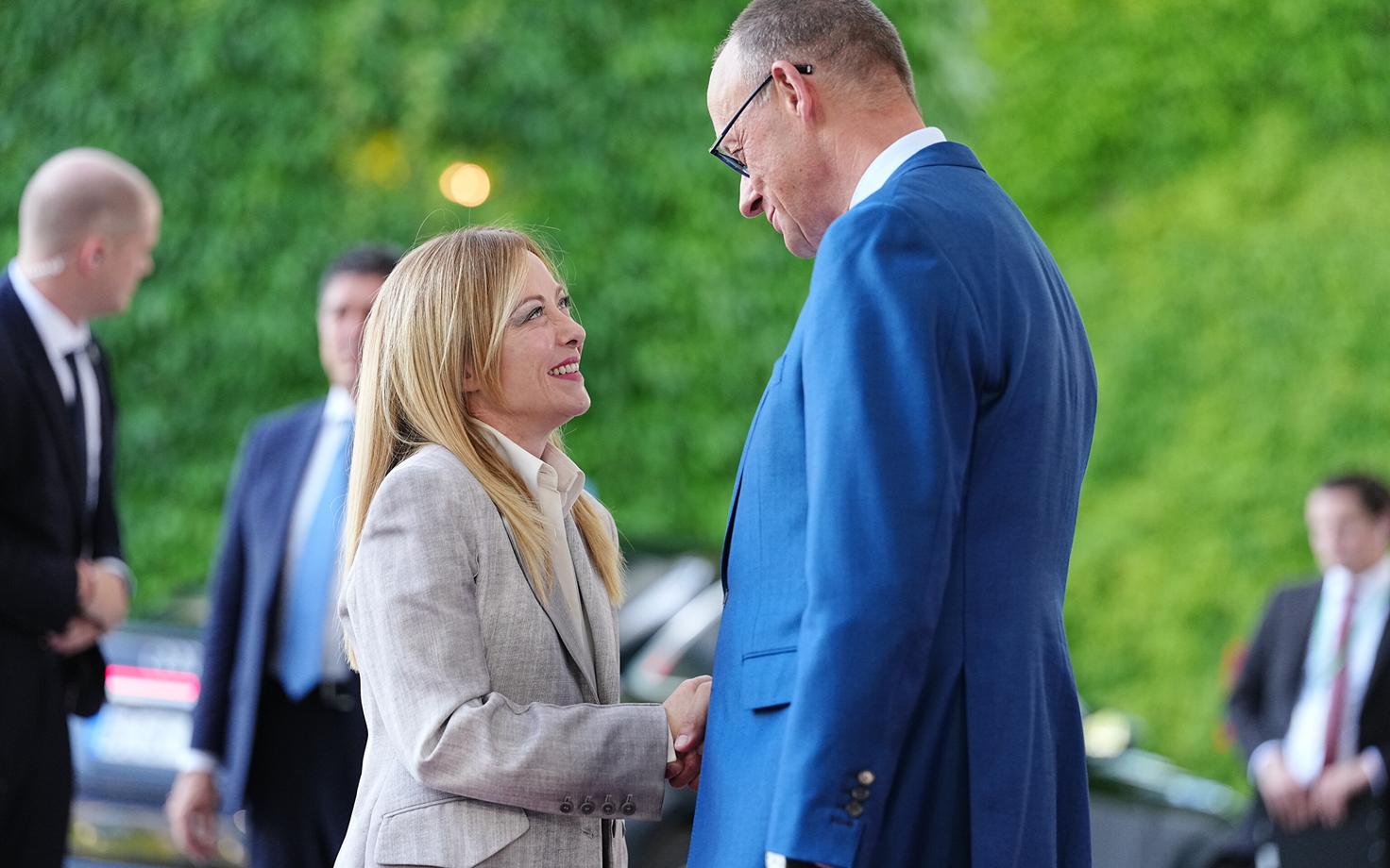 Itaalia peaminister Giorgia Meloni ja Saksamaa kantsler Friedrich Merz