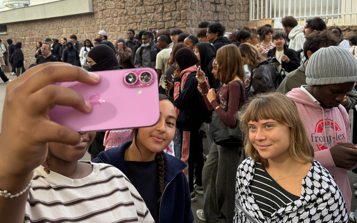 Greta Thunberg Prantsusmaa meeleavaldustel