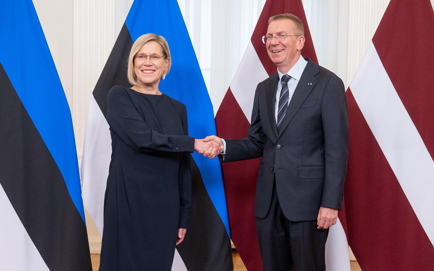 President Ülle Madise Riias kohtumisel Läti presidendi Edgars Rinkevičsiga.