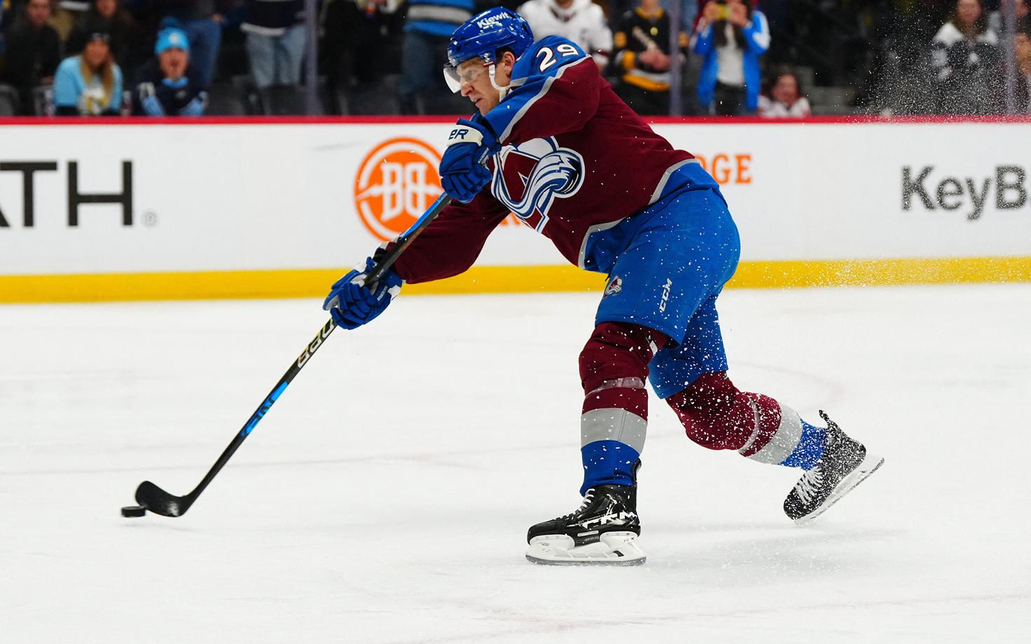 Nathan MacKinnon