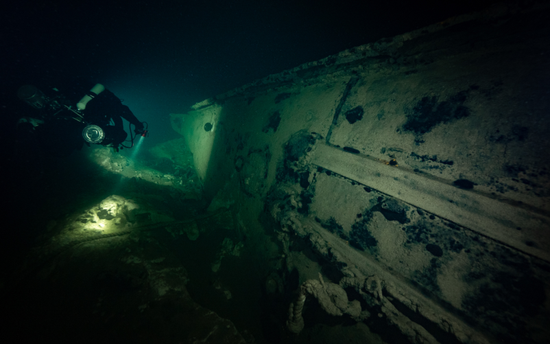 The bow of the sunken torpedo boat S57.